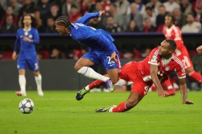 华体会网址-关于切尔西险胜AC米兰，莫德里奇梅开二度欧冠的信息