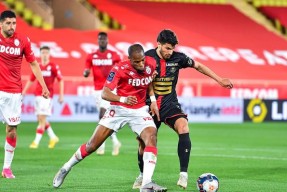 华体会下载-雷恩球员备战关键比赛，全队备受期待