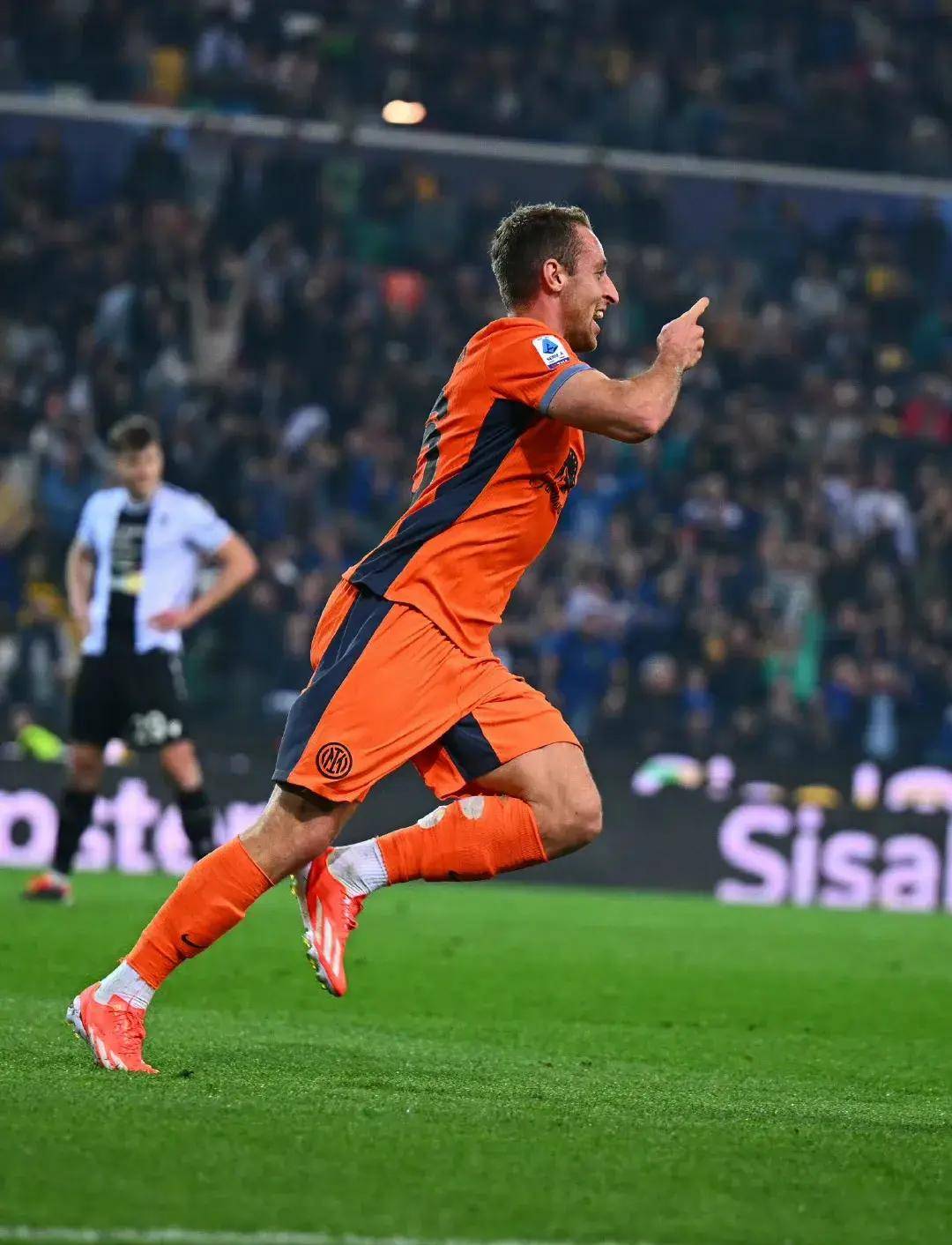 华体会app-那不勒斯险胜国米，C罗梅开二度足总杯的简单介绍  第1张